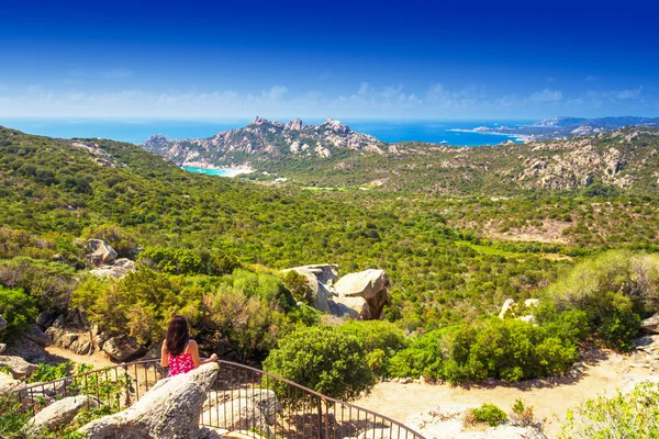 Kadın zevk Corsica manzara — Stok fotoğraf