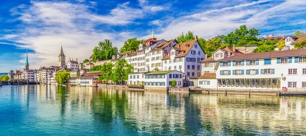 Zurich center with Fraumunster Churcha — Stock Photo, Image