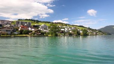 Tekneden güzel İsviçreli peyzaj 