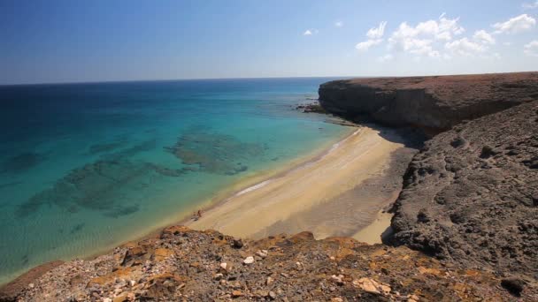 View to Cofete sandy beach — Stock Video