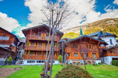  İsviçre Alpleri'nin nefes kesici Leukerbad Köyü