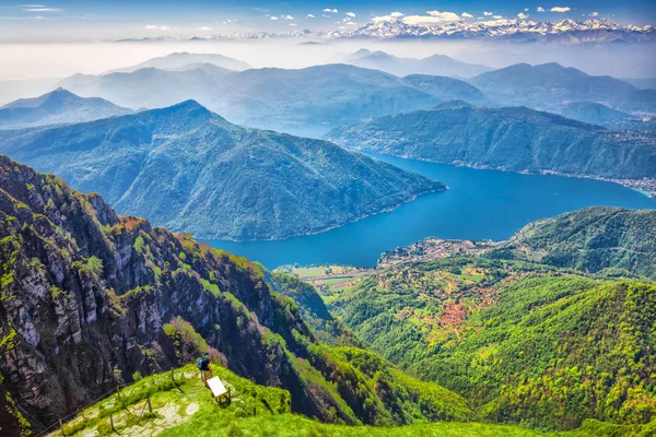 Jezioro Lugano oraz góry San Salvatore — Zdjęcie stockowe