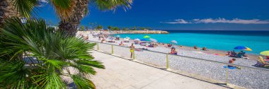 Menton şehir sahil mesire, Akdeniz kıyısında, Fransız Rivierası ile