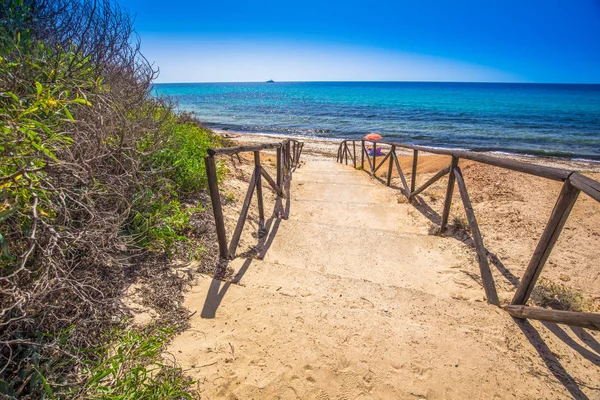 Strand von Santa Margherita di Pula — Stockfoto