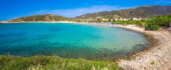 Playa de Sa Colonia en un día soleado — Foto de Stock