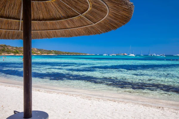 Cala Brandinchi Beach Isola Travolara Background Red Stones Azure Clear — Fotografia de Stock