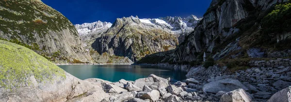 Gelmer Lake Blízkosti Grimselpass Švýcarských Alpách Gelmersee Švýcarsko Bernese Oberland — Stock fotografie