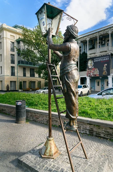 Statua di lamplighter a Tbilisi, Georgia â€” Foto Stock