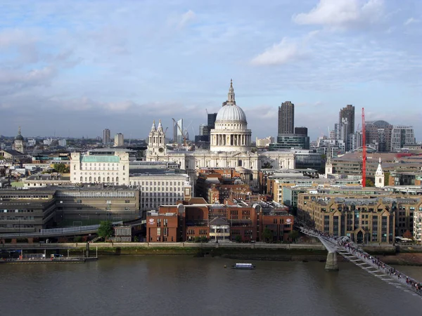 Widok na st paul's cathedral, Londyn, uk — Zdjęcie stockowe