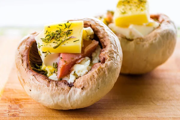 Ham mantar dolması