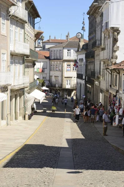 Rua comercial em Valenca — Fotografia de Stock