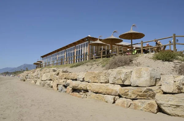 Restaurant aan het strand in Marbella — Stockfoto