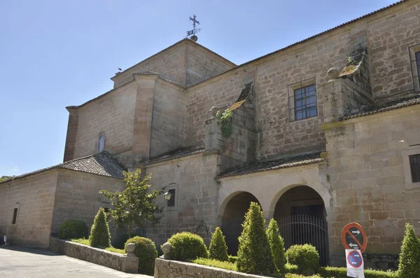 Iglesia en Oropesa — Foto de Stock