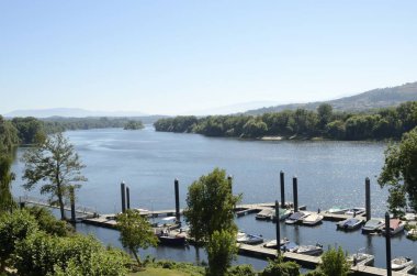 İskelede spor gemiler