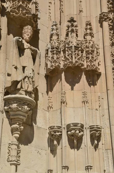 Sculptuur op de kathedraal — Stockfoto