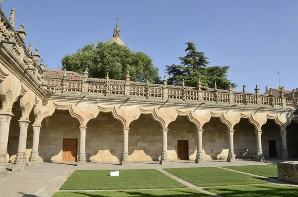 School Courtyard in the University — Stock Photo, Image