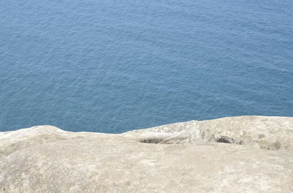 Piedra y océano — Foto de Stock