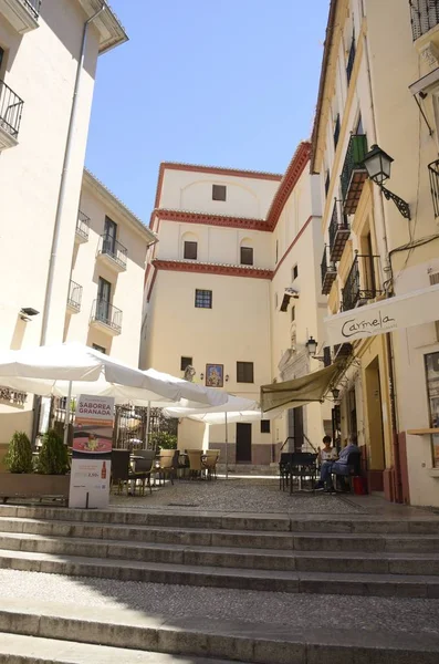 Restaurację na świeżym powietrzu w Granada — Zdjęcie stockowe
