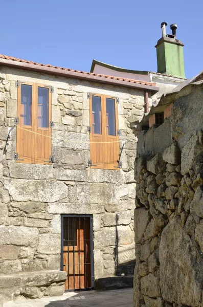 Casa de pedra tradicional — Fotografia de Stock