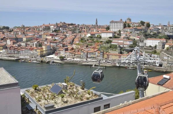 Condutores elétricos em Porto — Fotografia de Stock