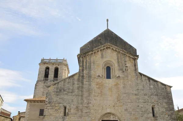 Sant Pere Manastırı
