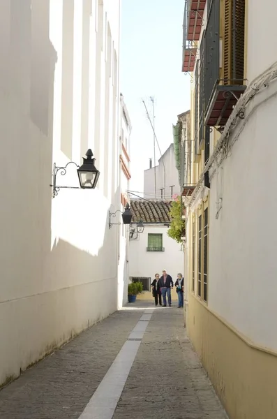 Alley in de oude stad van Cordoba — Stockfoto