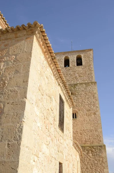 Stone bell tower v Belmonte — Stock fotografie