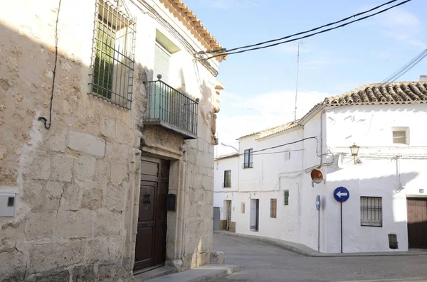 Calle en el pueblo de Belmonte —  Fotos de Stock