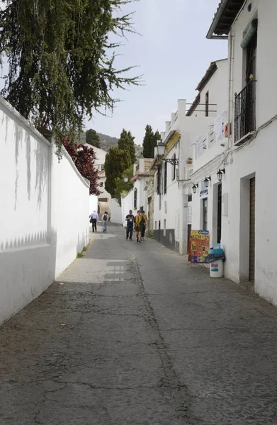 Calle típica del Albaicín — Foto de Stock