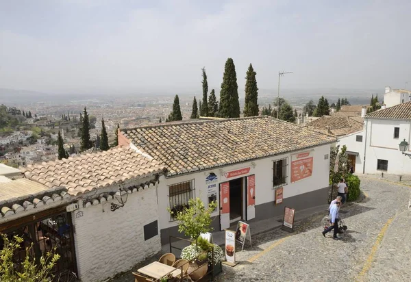 Descente de rue à Albaicin — Photo