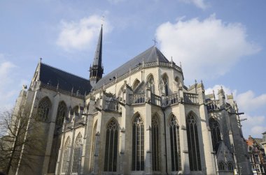 Koro ve tepe Aziz Peter Kilisesi 