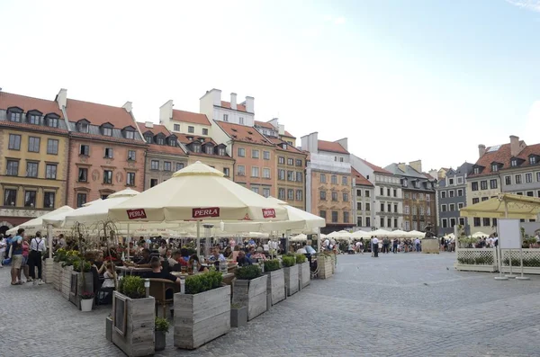 Pittoresca Piazza del Mercato a Varsavia — Foto Stock