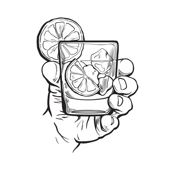 Vaso de mano de ginebra, vodka, agua con hielo, cal — Vector de stock