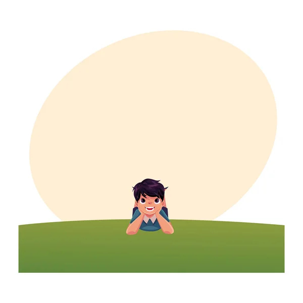 Мальчик-подросток с черными волосами лежит на траве, летние каникулы — стоковый вектор