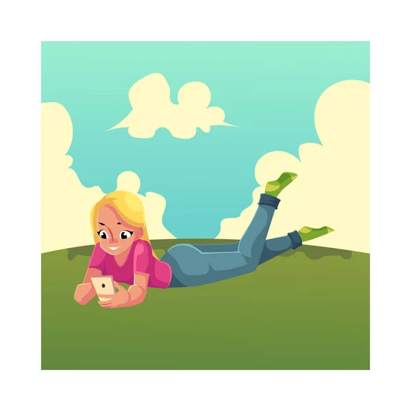 Junge Frau spielt mit Smartphone, Handy, liegt auf Bauch — Stockvektor
