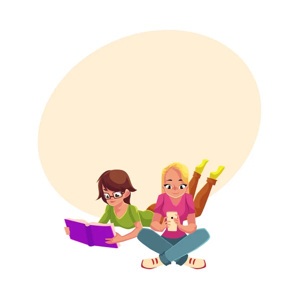 Дві дівчини сидять схрещеними ногами, читають книгу, використовують мобільний телефон — стоковий вектор