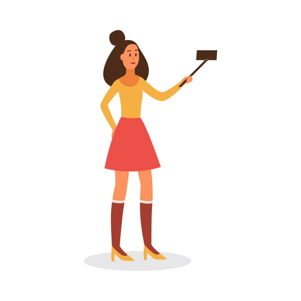 Характер женщины, делающей селфи с телефоном, плоская векторная иллюстрация изолирована . — стоковый вектор