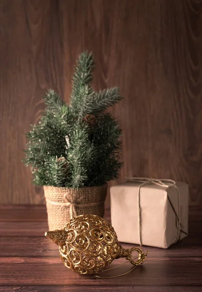 Concepto de Navidad sobre fondo de madera —  Fotos de Stock