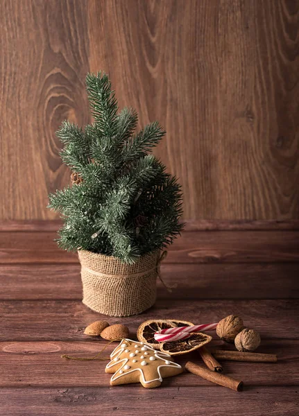 Concepto de Navidad sobre fondo de madera —  Fotos de Stock