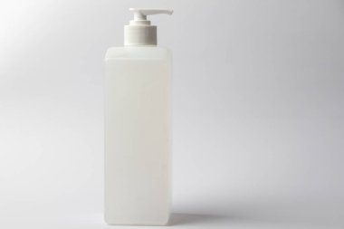 Corona virüsünden korunmak için alkollü antiseptik jeli kapatıyoruz.