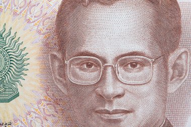 Tayland baht banknotundaki 1000 banknota yakın plan.