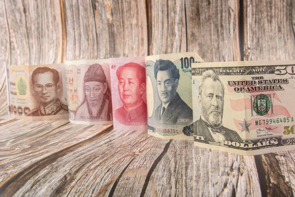 Detailní Portrét Bankovky Thajské Baht Korea Won Čína Rmb Yuan — Stock fotografie