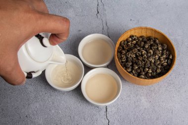 Geleneksel Çin çay seremonisi malzemelerinin geleneksel Çin kültürü Çin Çay fincanı