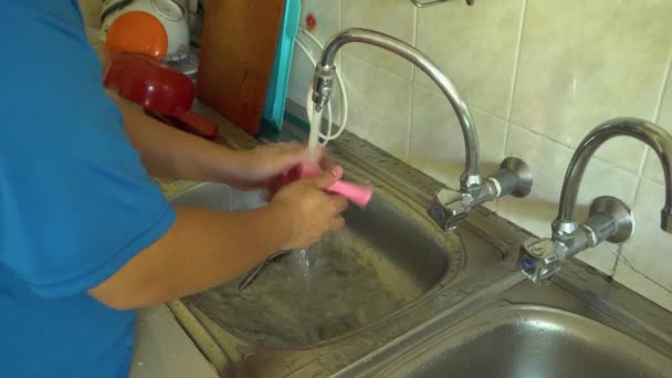 Man Hand Doing House Work Washing Dishes Hand Sink — Stock Video