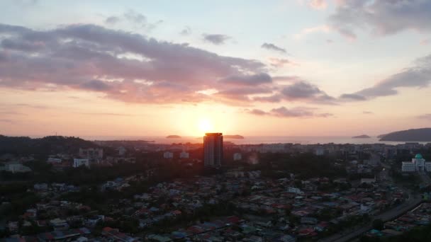 Images Aériennes Silence City Quelques Voitures Traversent Tout Fait Les — Video