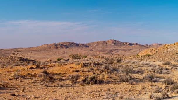 Panorama na poušti při západu slunce, Aus, Namibie, Afrika. — Stock video