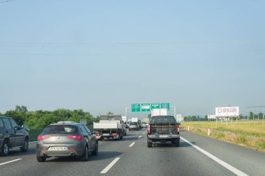 İtalyan karayolu üzerinde trafik sıkışıklığı