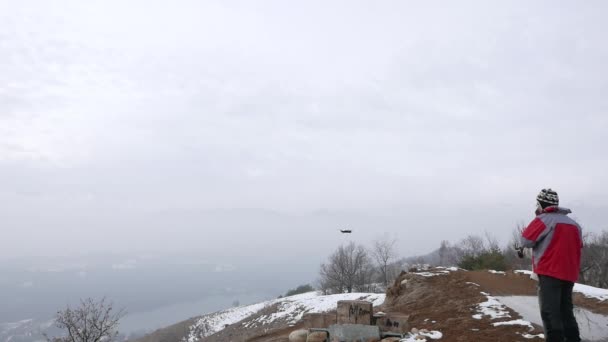 Turyn Włochy Marca 2018 Dji Mavic Powietrza Drone Latający Górach — Wideo stockowe