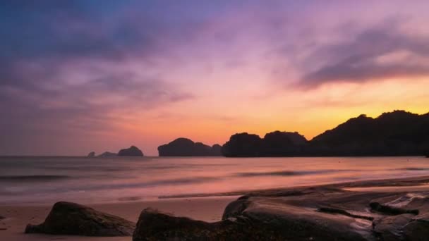 Time Lapse Cat Spiaggia Tropicale Romantico Tramonto Cielo Drammatico Lunga — Video Stock