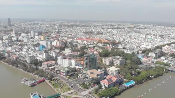 Antenne Die Skyline Der Stadt Can Tho Überbrückt Den Mekong — Stockvideo